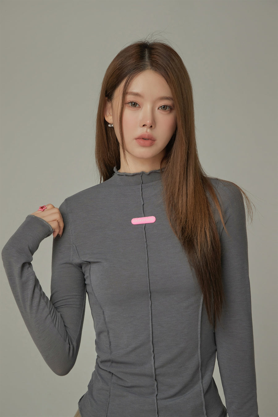 CHUU Colored Half Neck Lined T-Shirt