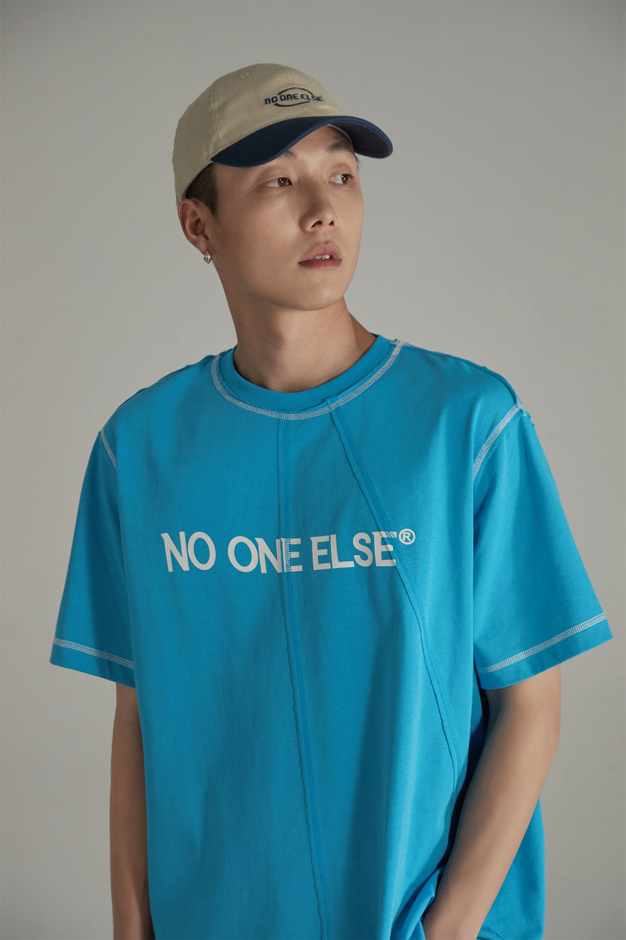 CHUU Logo Stitched Loose Fit T-Shirt