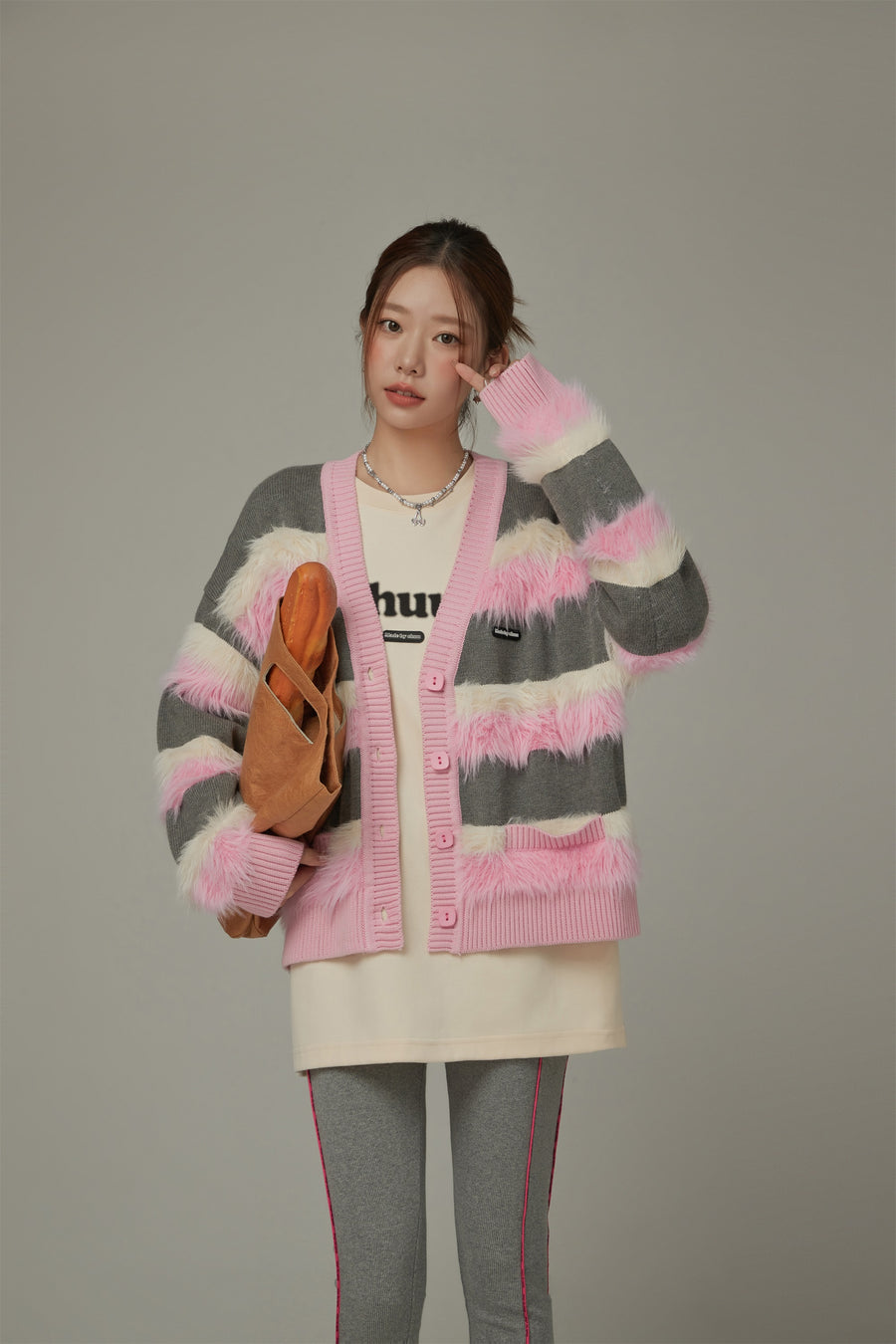 CHUU V-Neck Color Combination Stripe Knit Cardigan