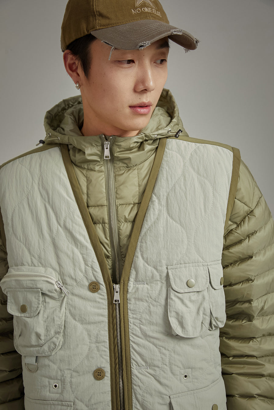 CHUU Color Combination Quilted Vest