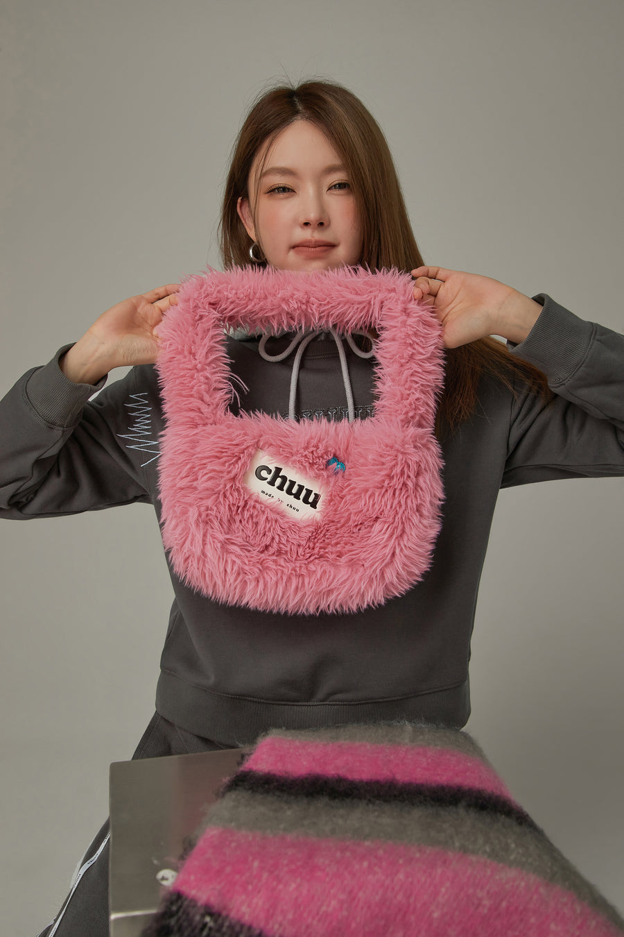 CHUU Fuzzy Logo Shoulder Bag