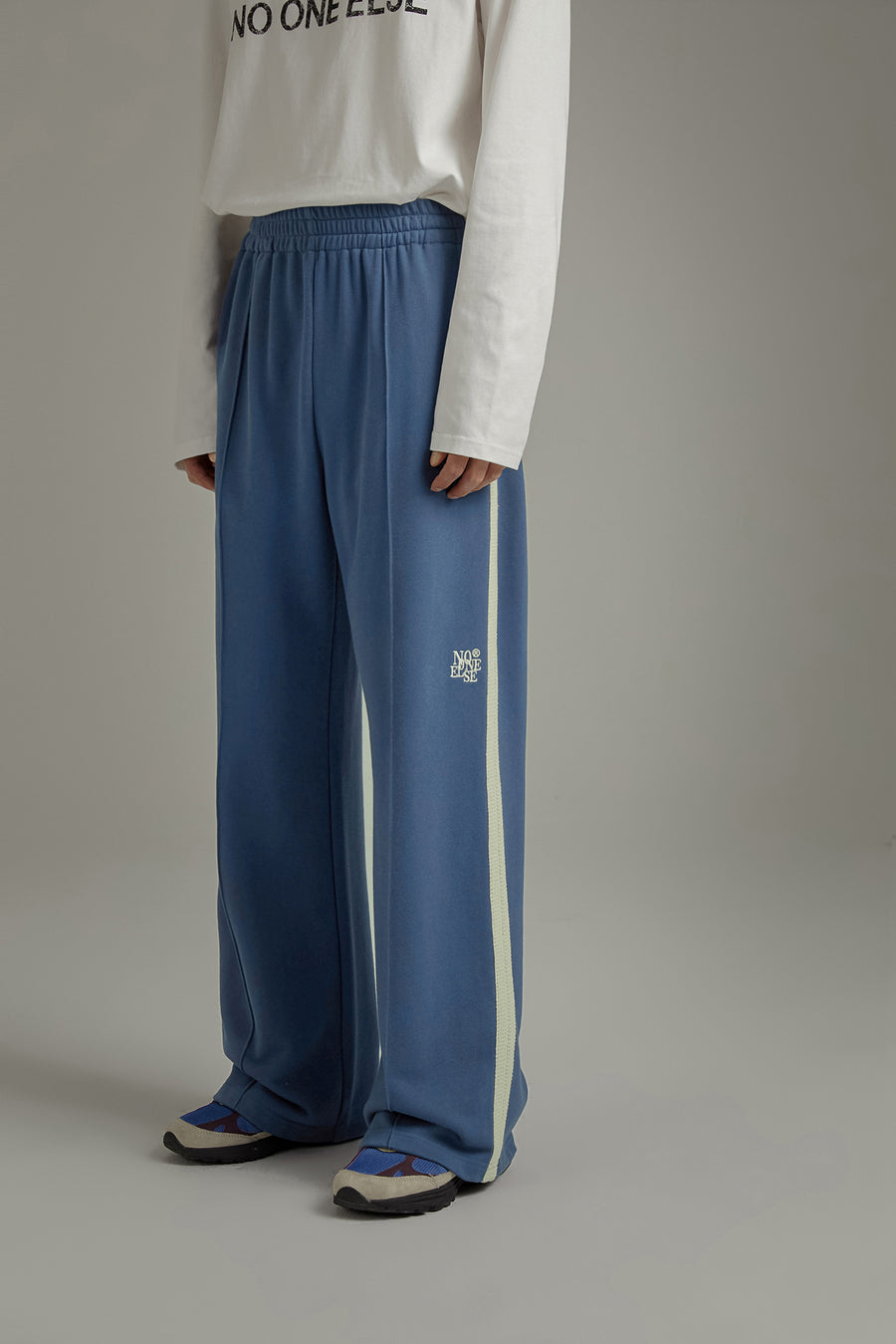 CHUU Basic Wide Sweatpants