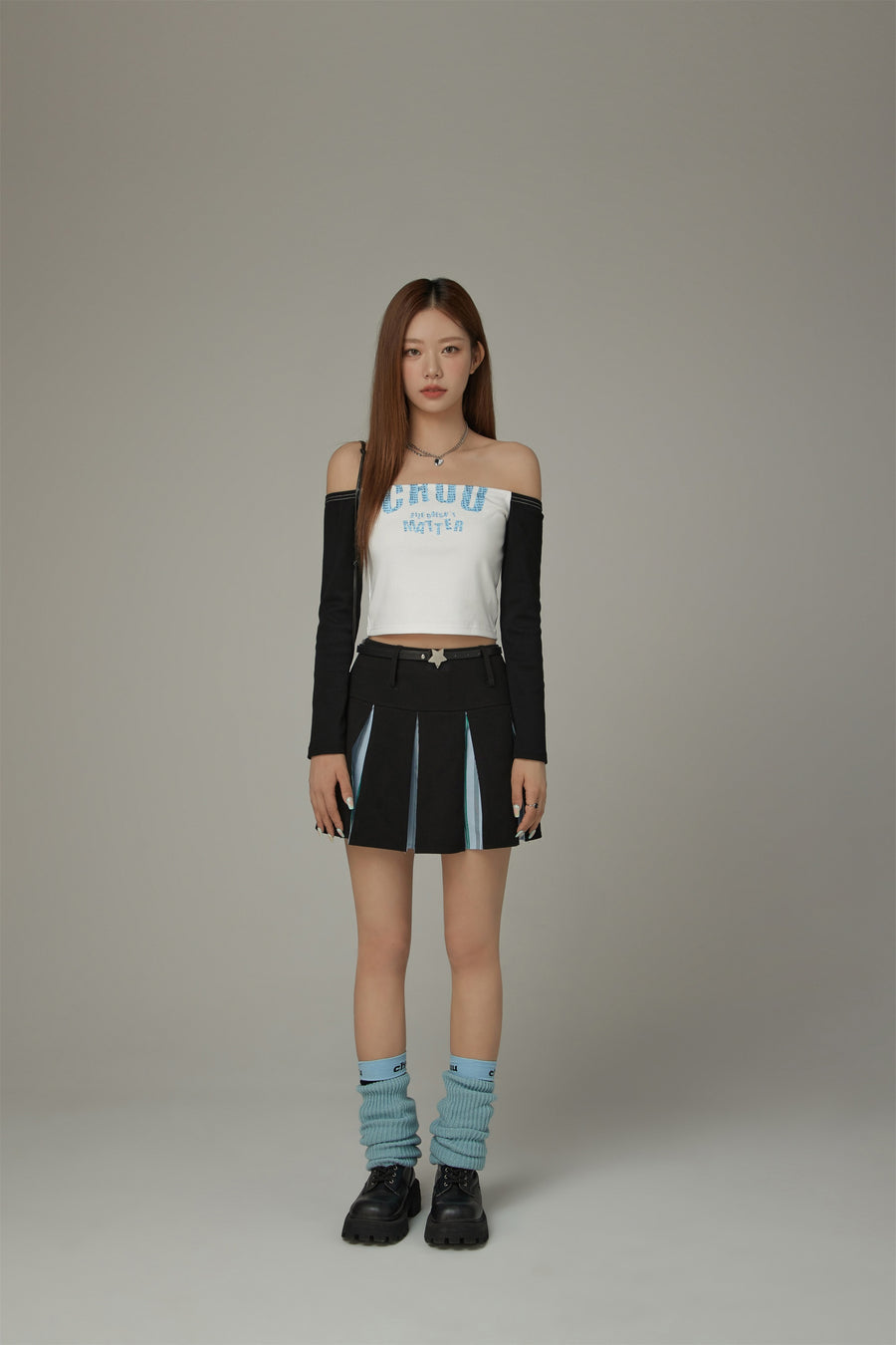 CHUU Logo Off The Shoulder Color T-Shirt