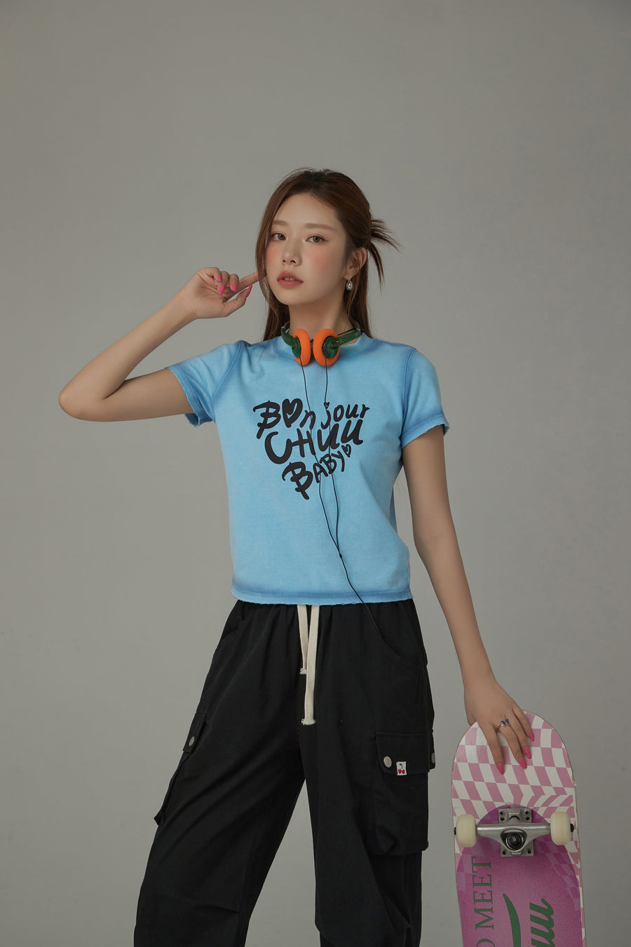 CHUU Bonjour Logo Lettering Sporty T-Shirt