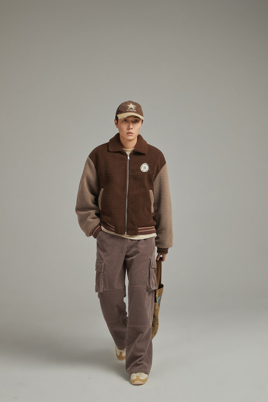 CHUU Corduroy Cargo Pants