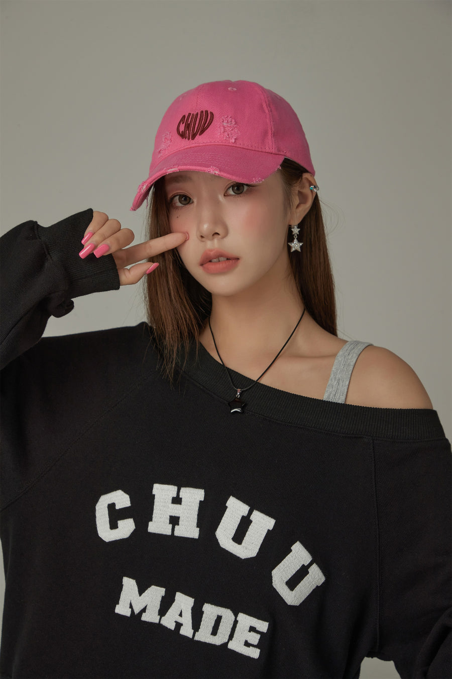 CHUU Chuu Made Off The Shoulders Loose Sweatshirt