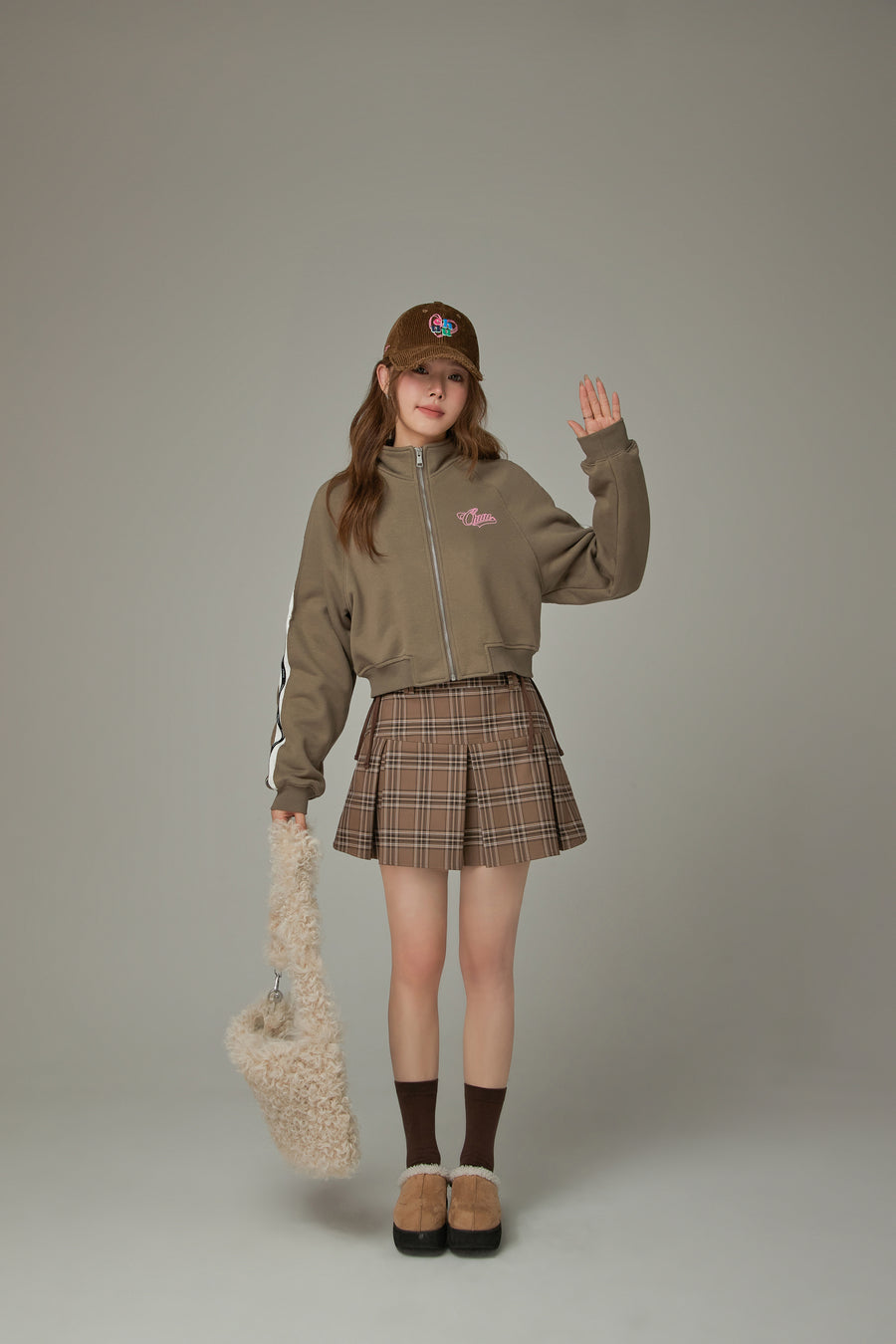 CHUU Sporty Loose Zip-Up Jacket