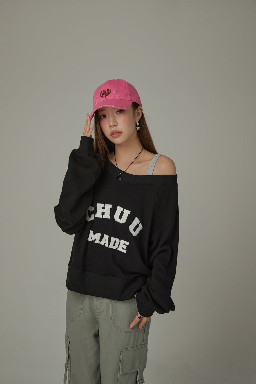 CHUU Chuu Made Off The Shoulders Loose Sweatshirt