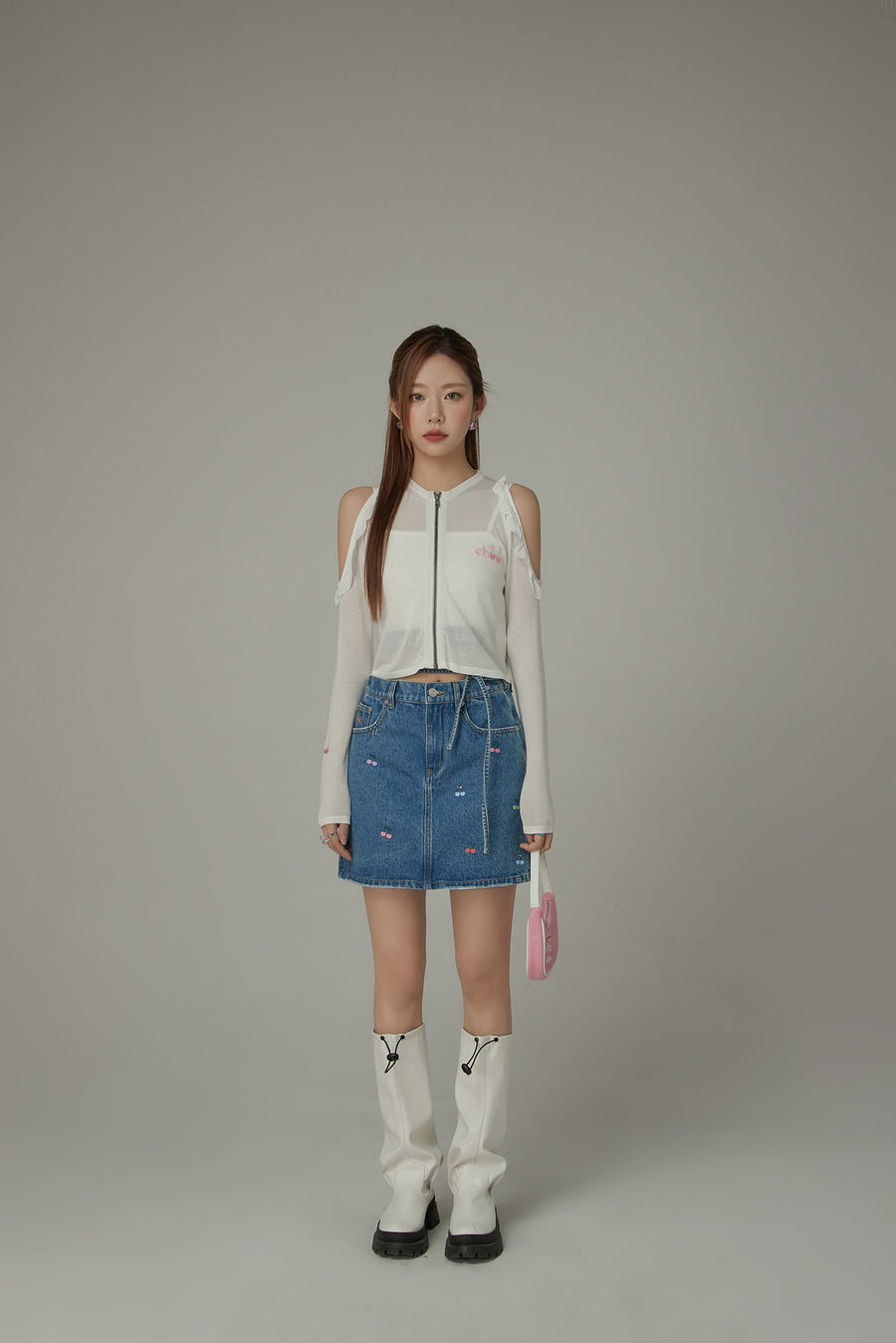 CHUU Frilly Off The Shoulder Zip-Up Cardigan