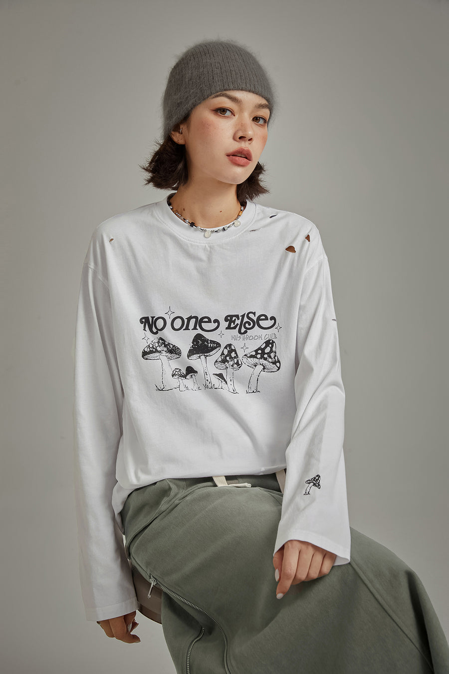 CHUU Logo Mushroom Long Sleeve T-Shirt