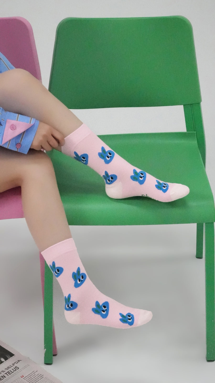 CHUU Colored Rabbit Printed High Socks