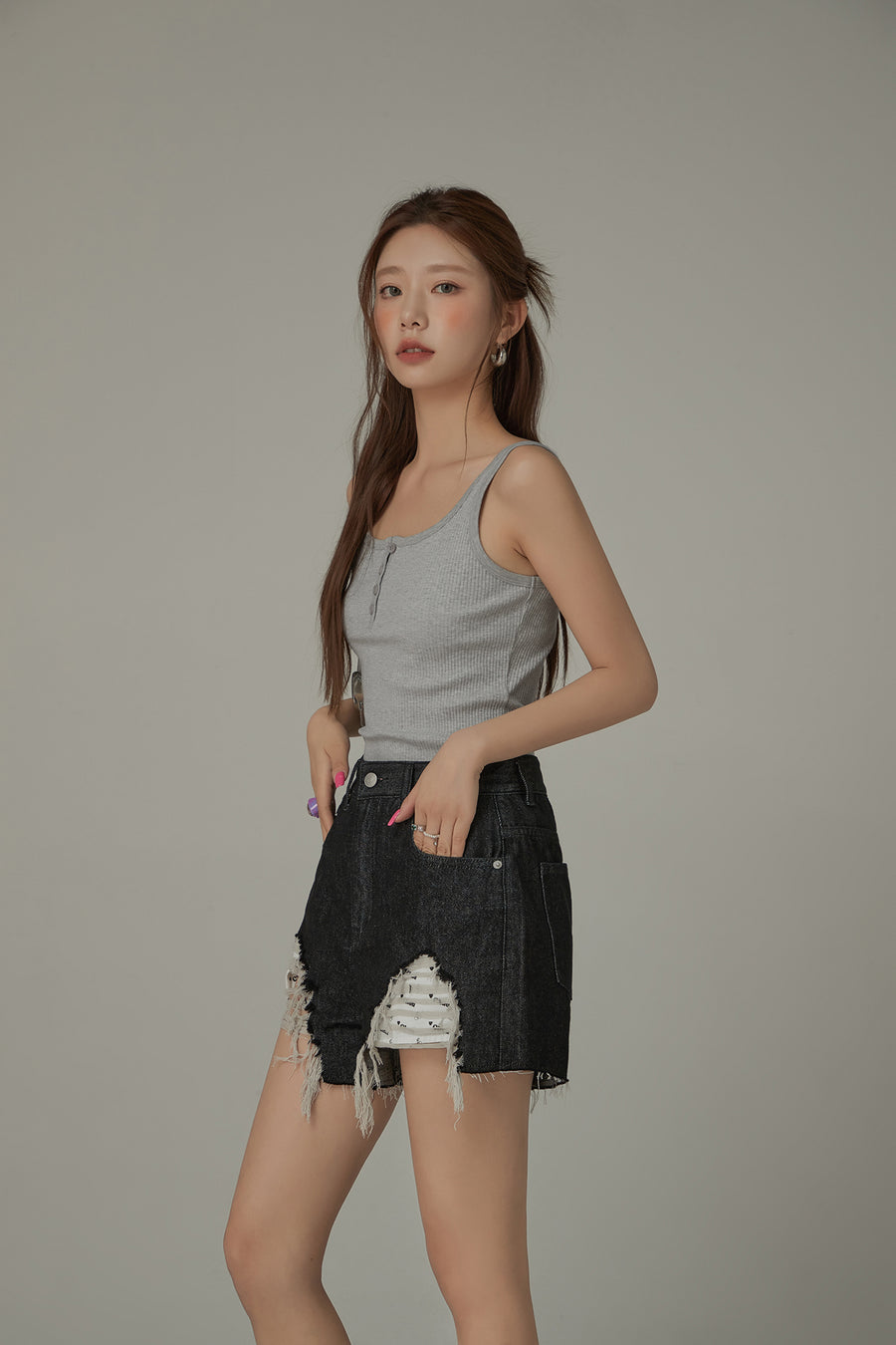 CHUU Basic Button Sleeveless Top