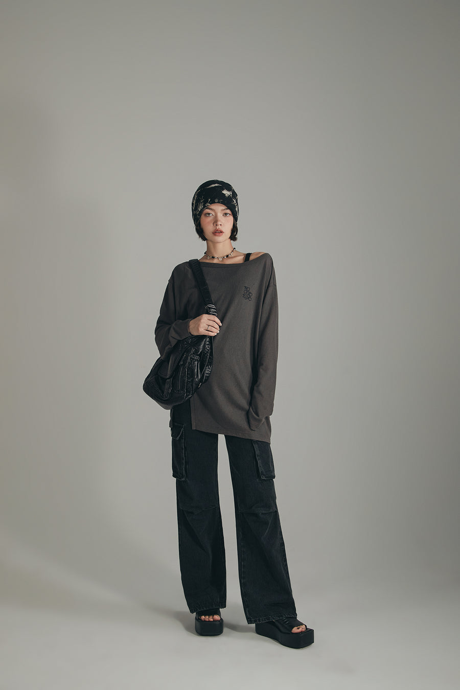 CHUU Slit Boxy Open Shoulder T-Shirt