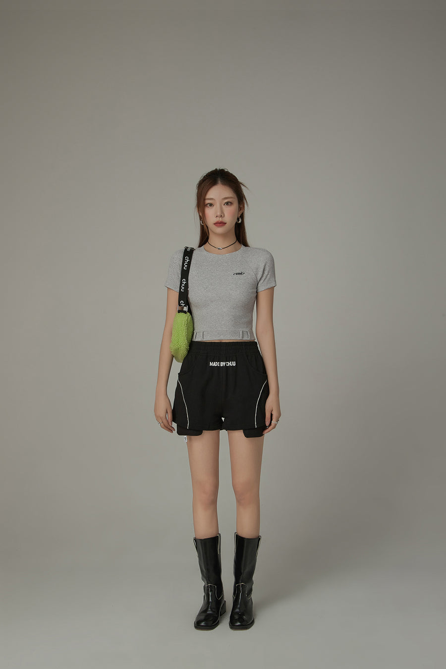 CHUU Back Cut Out Slim Crop Daily T-Shirt