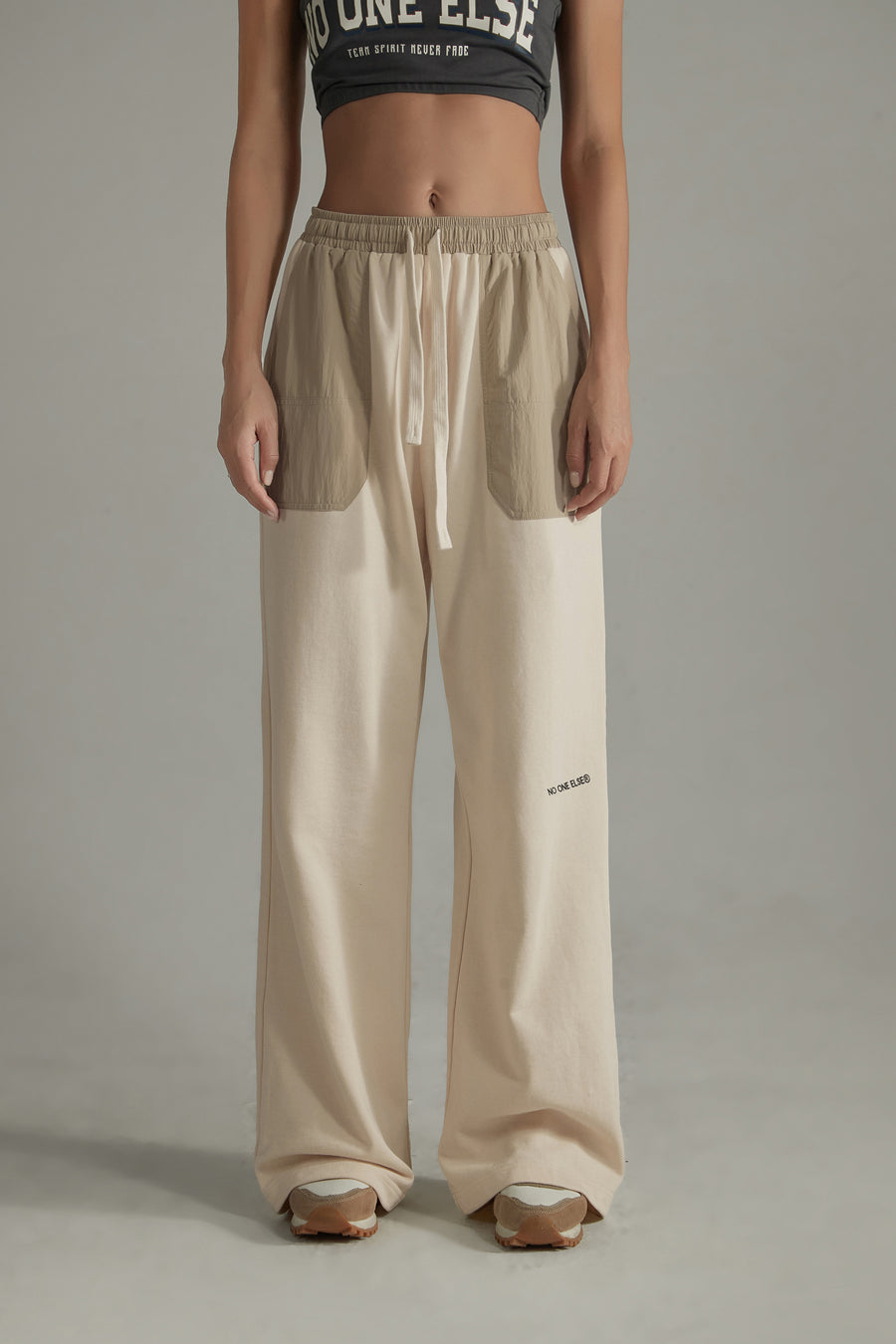 CHUU Banded Wide-Leg Slacks