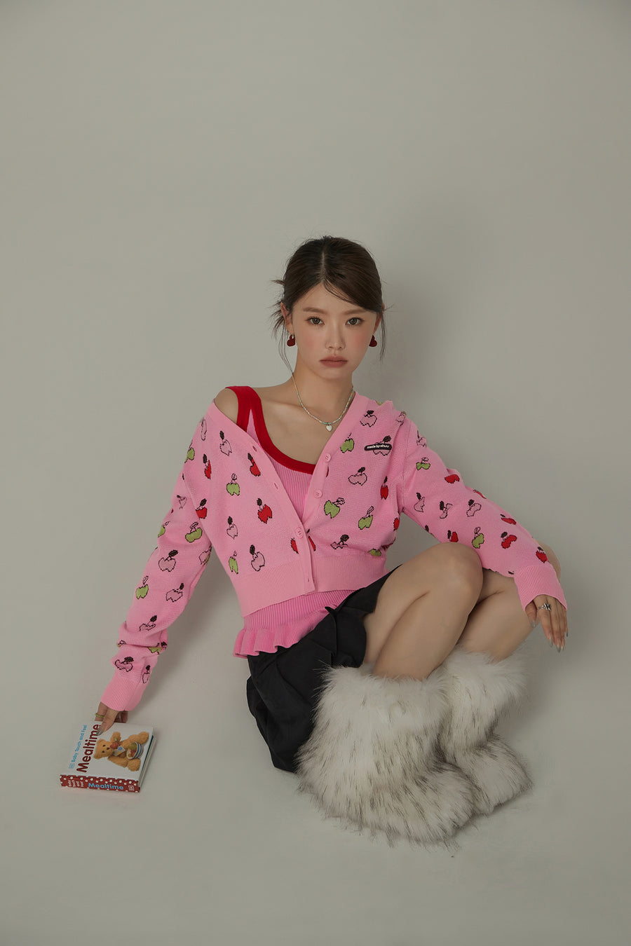 CHUU Cherry Hearts Knit Button Cardigan