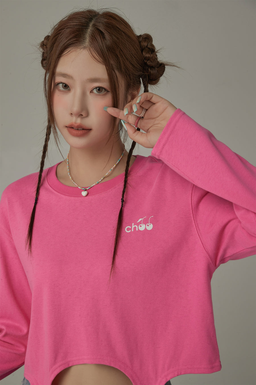 CHUU Cherry Bomb Garter Long Sleeves Sweatshirt