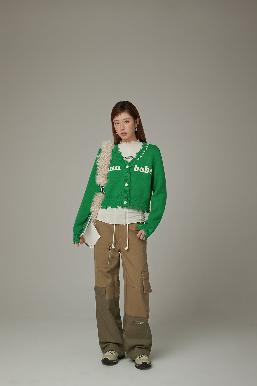 CHUU Logo Distressed Colored Knit Cardigan