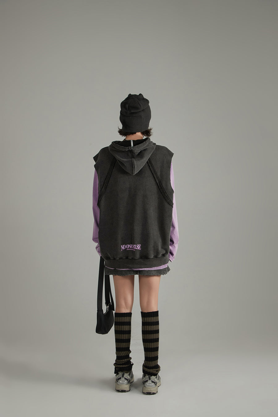 CHUU Logo Loose Fit Hooded Vest