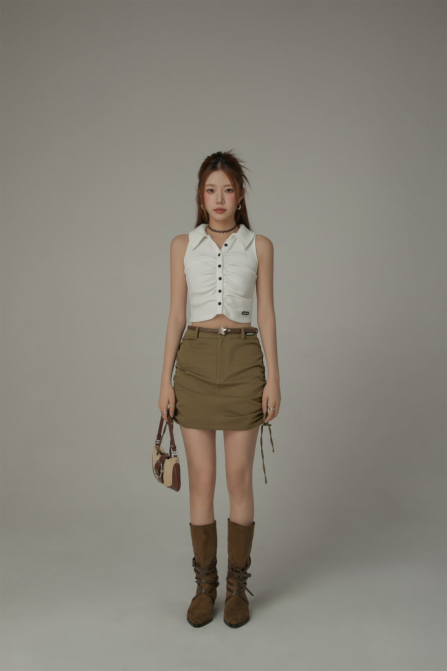 CHUU Shirred Button Color Sleeveless Crop Top