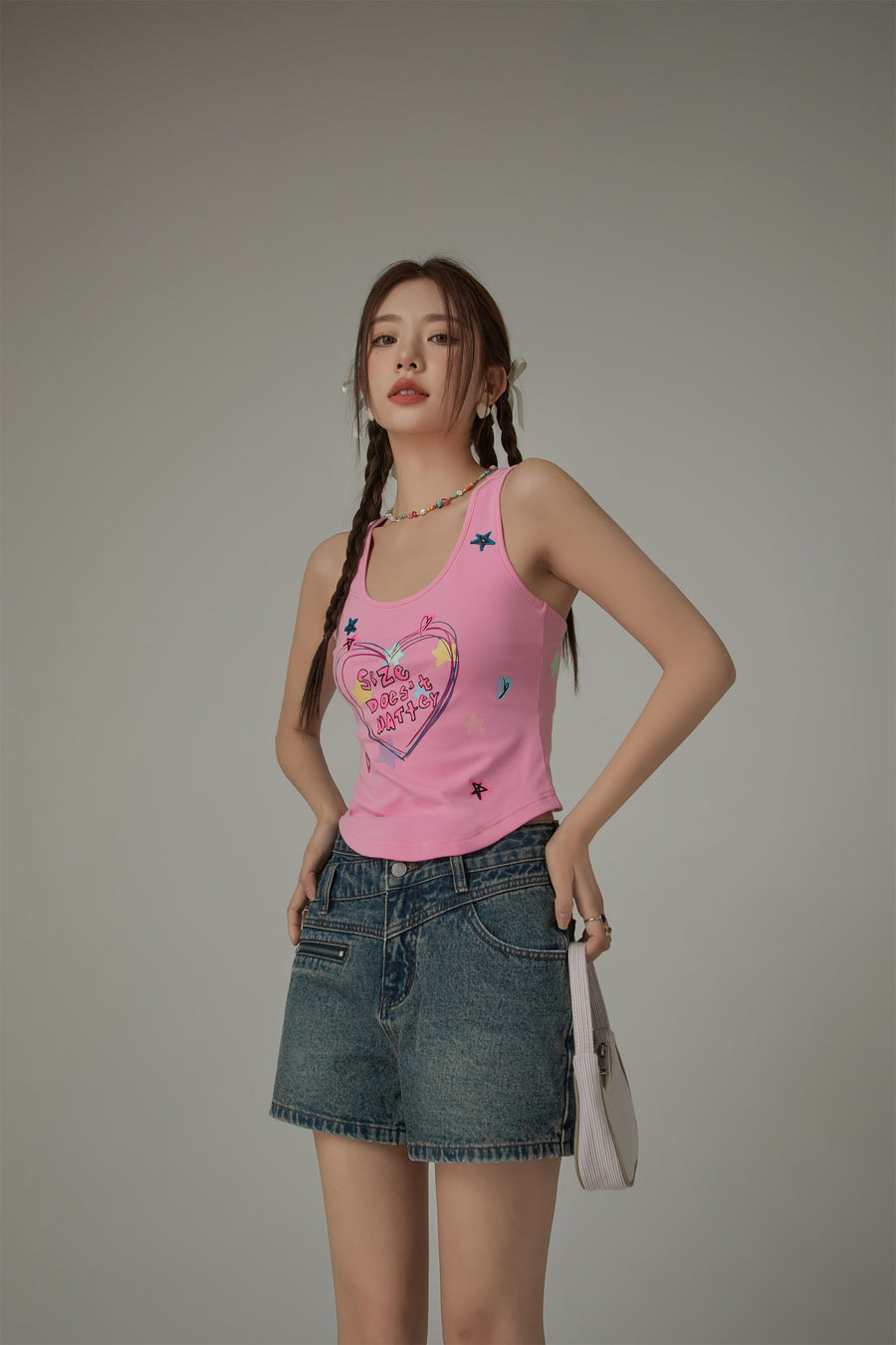 CHUU Size Doesnt Matter Color Heart Sleeveless T-Shirt