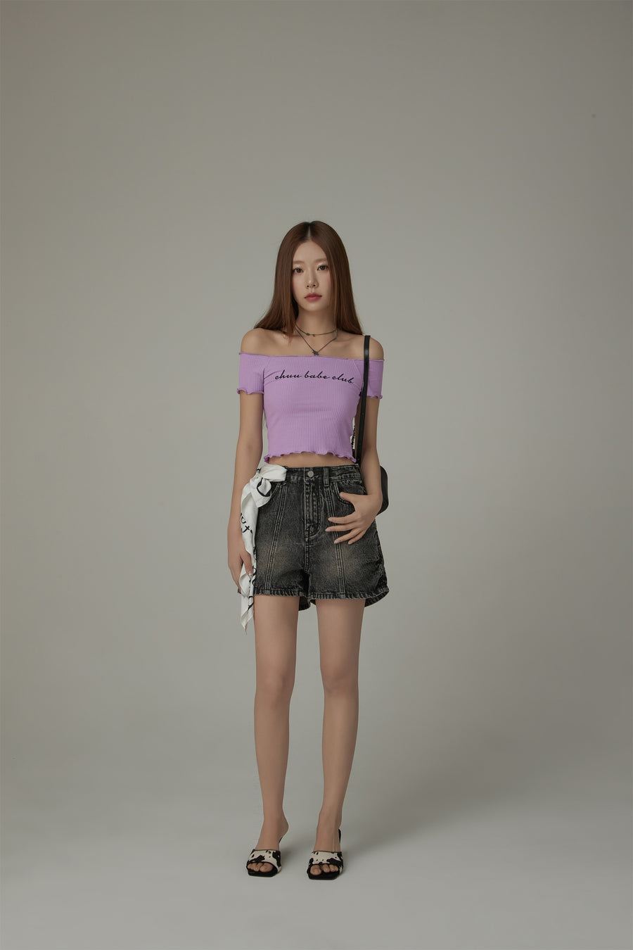 CHUU Side Shirred High Waisted Denim Shorts