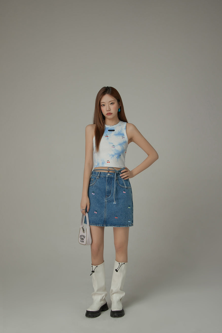 CHUU Light Tie Dye Printed Cherries Crop Sleeveless Top