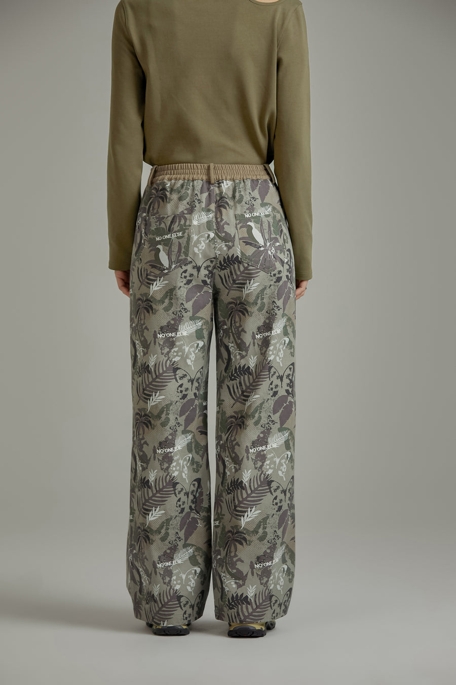 CHUU Forest Print Wide Pants