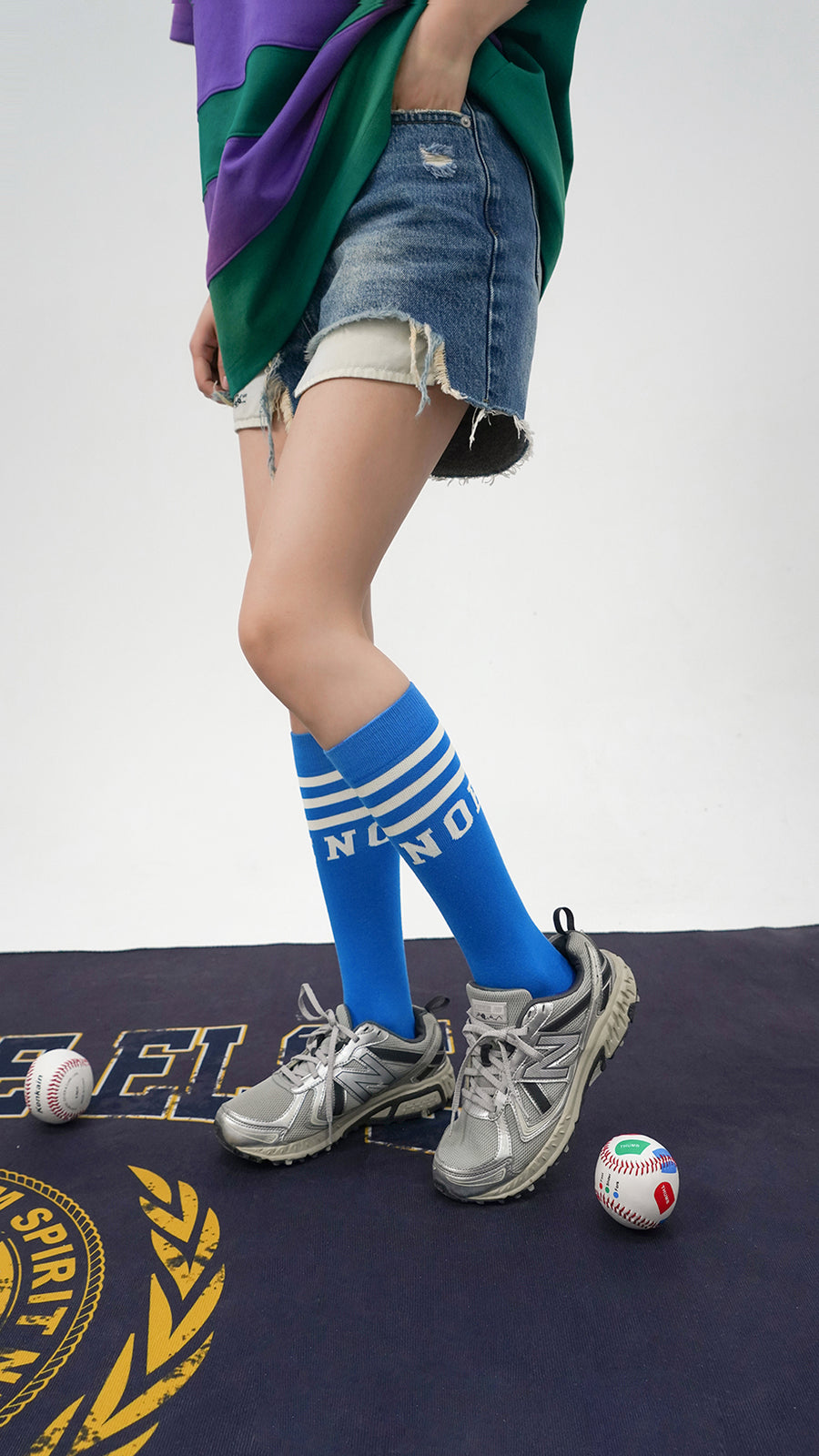 CHUU Noe Striped Basic High Socks