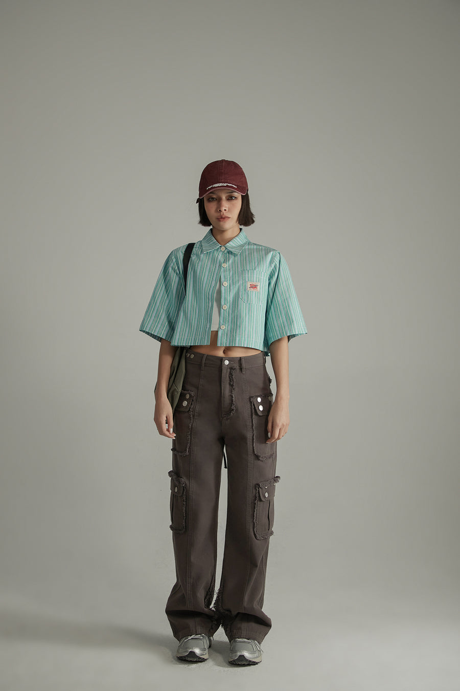 CHUU Boxy Vertical Stripes Cropped Shirt