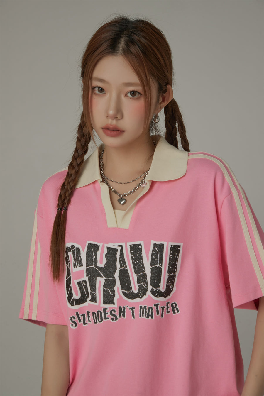 CHUU Size Doesnt Matter Open Collar Colorblocked Short Sleeve T-Shirt