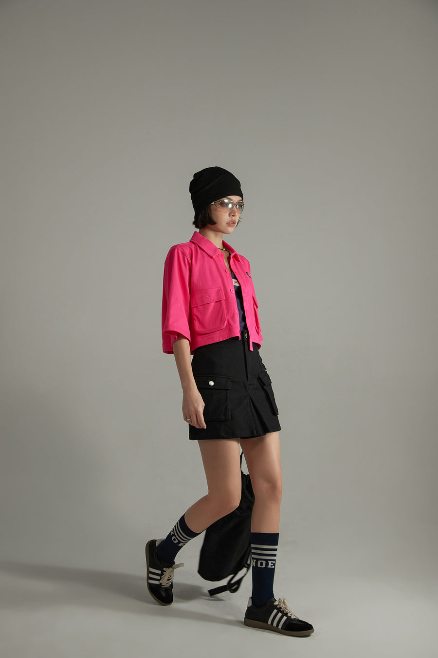 CHUU Low Pocket Cropped Shirt