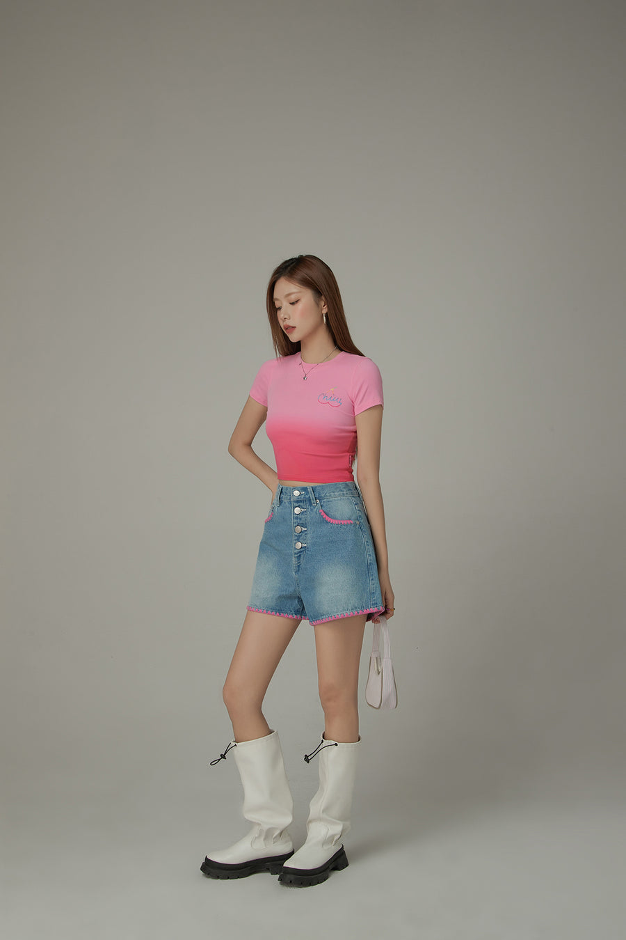 CHUU Gradient Round Neck Slim Short-Sleeved Cropped T-Shirt