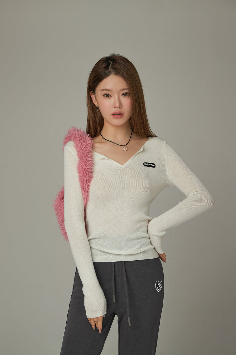 CHUU V- Neck Slit Basic Knit Top