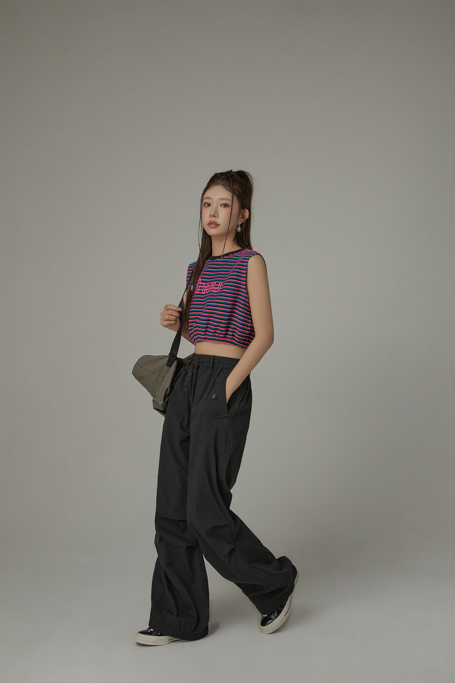 CHUU Casual High Waist Drawstring Wide Pants