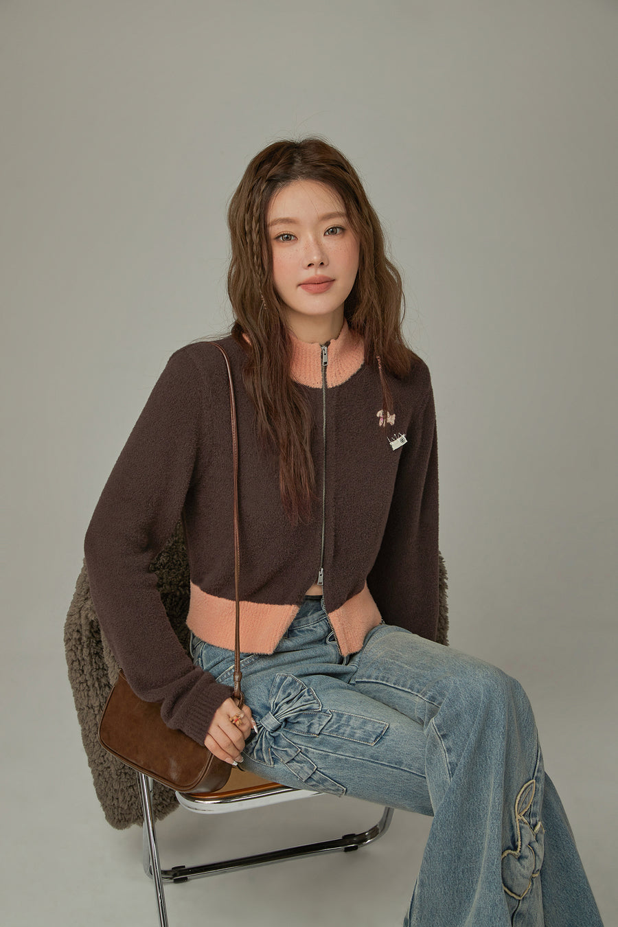 CHUU Color Puppy Logo Zip-Up Cardigan