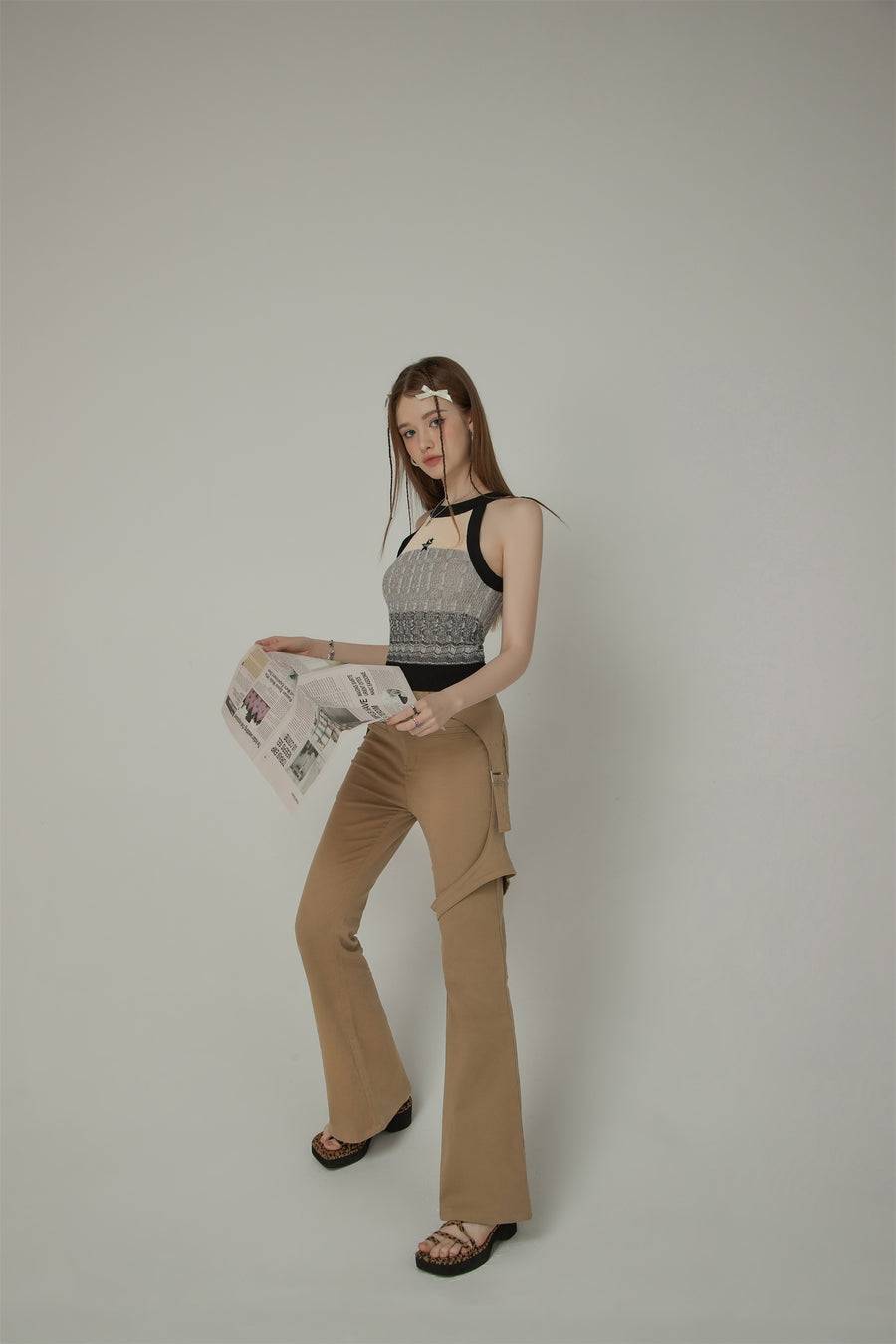 CHUU Double Button High Waisted Flared Semi-Bootcut Pants