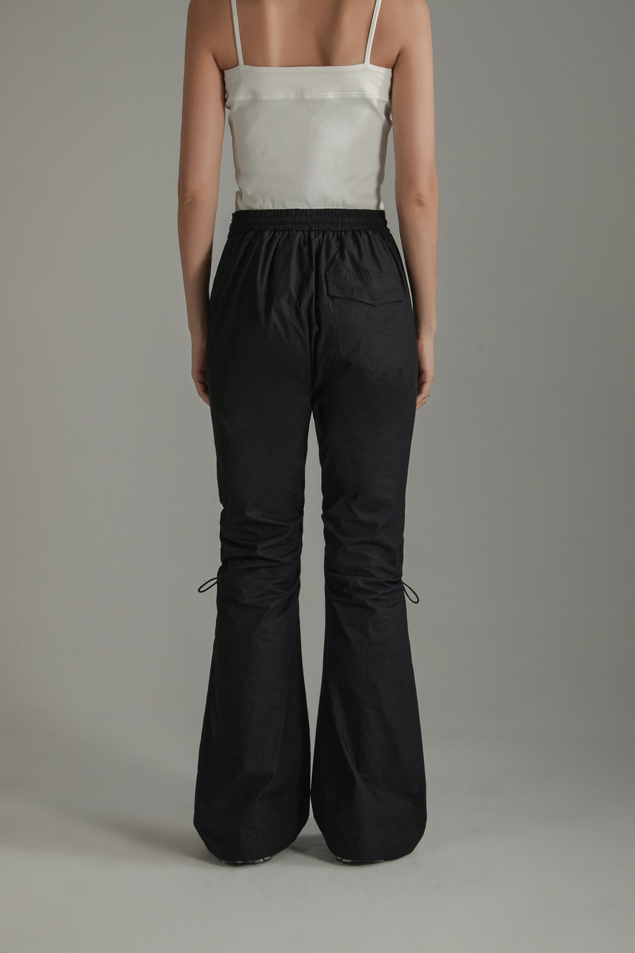 CHUU String Shirring Bootcut Cargo Style Pants