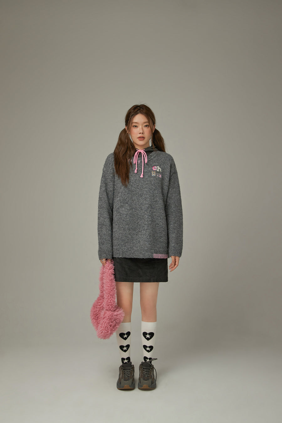 CHUU Logo Basic Loose Fit Knit Sweater