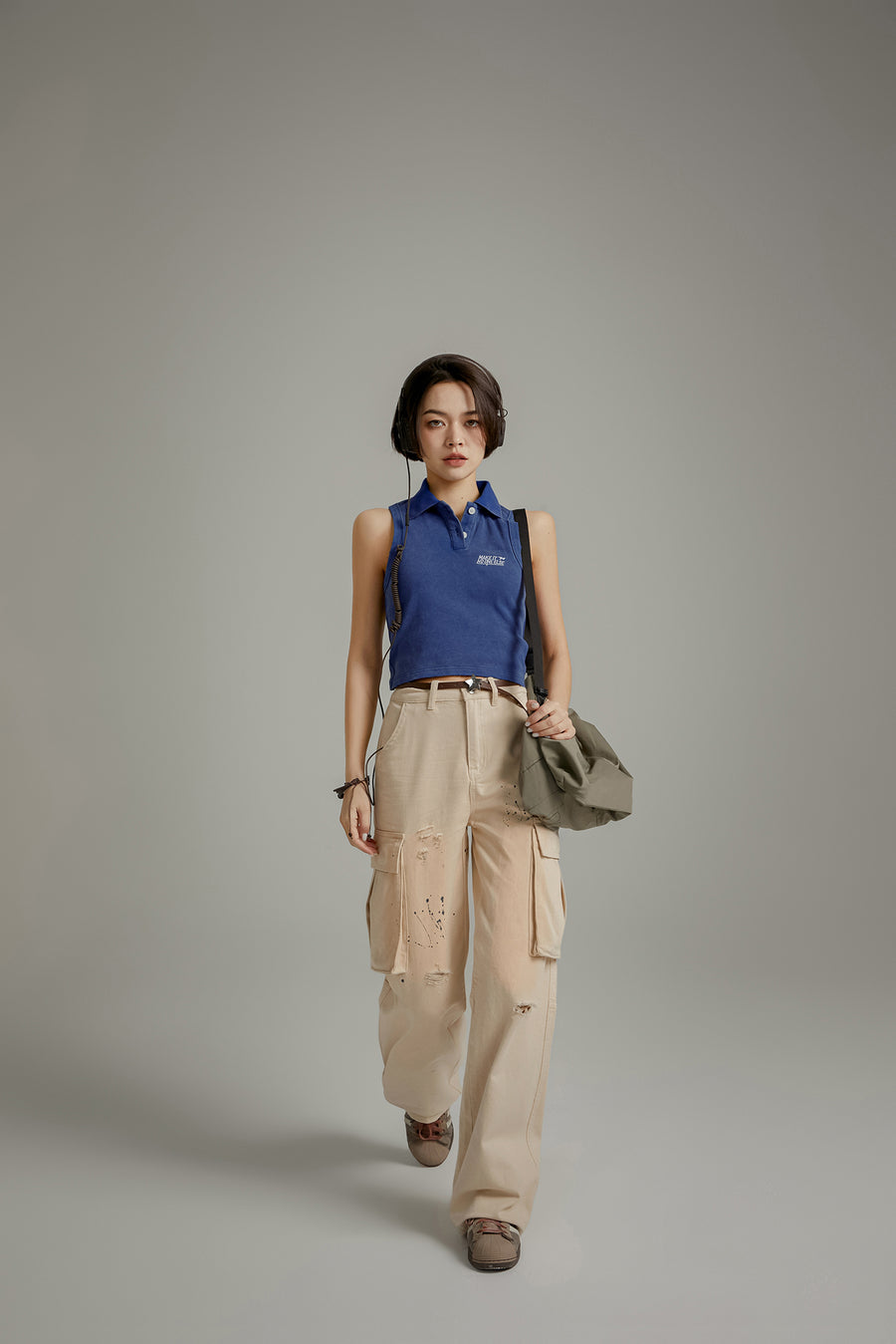 CHUU Polo Neck Button Sleeveless Crop Top