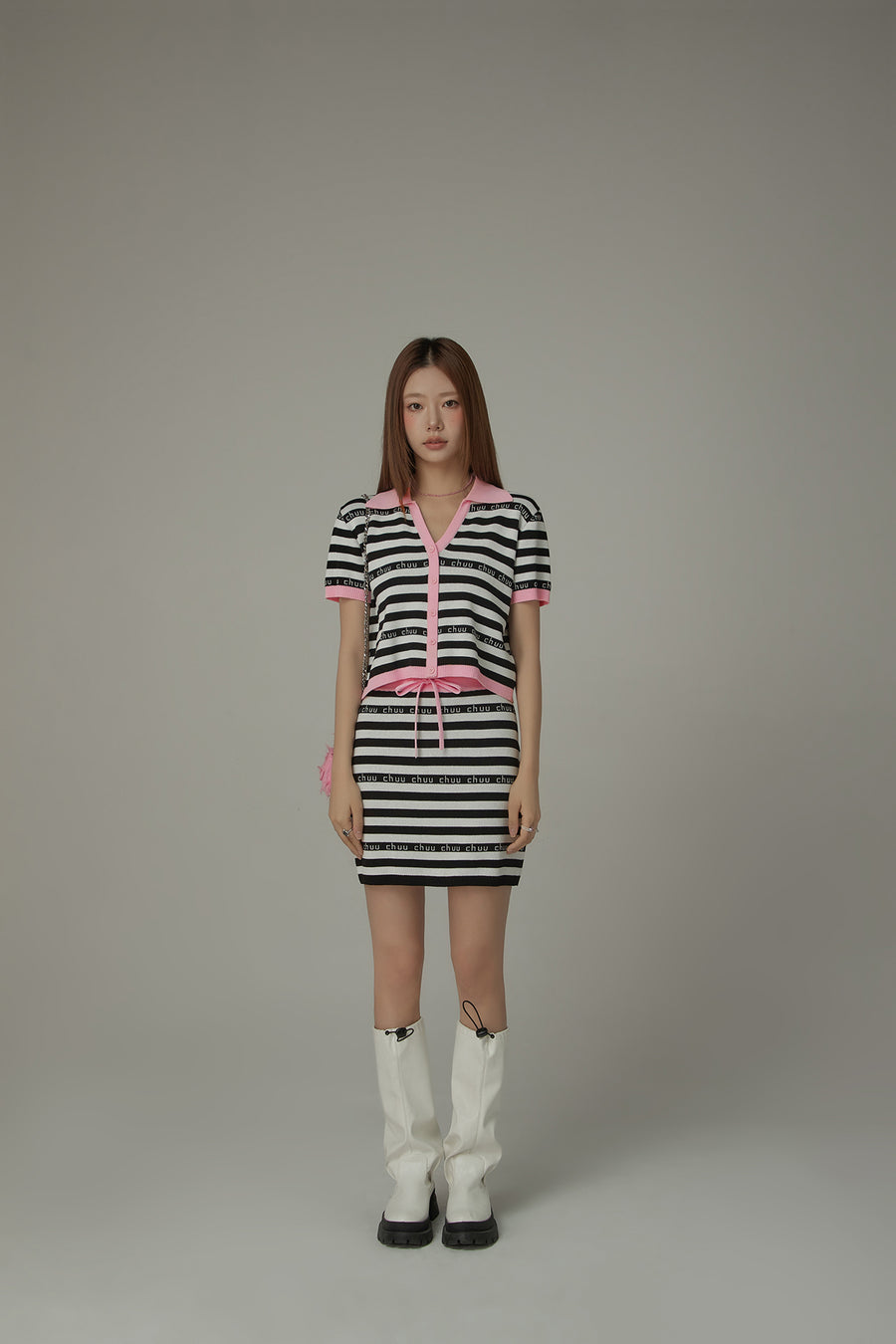 CHUU Chuu Lettering Striped Contrasting Color Knitted Sweater