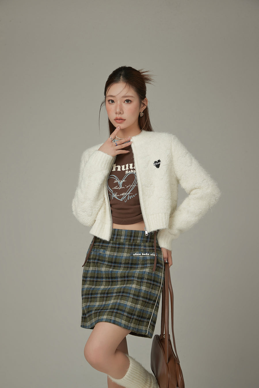 CHUU Logo Check Mini Skirt