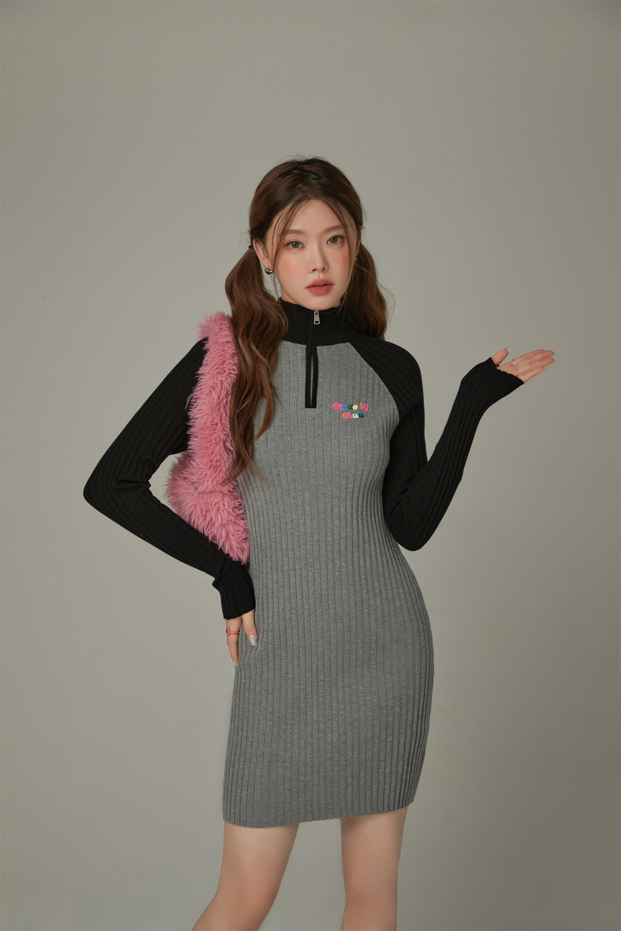 CHUU Color Matching Half Zip-Up Dress