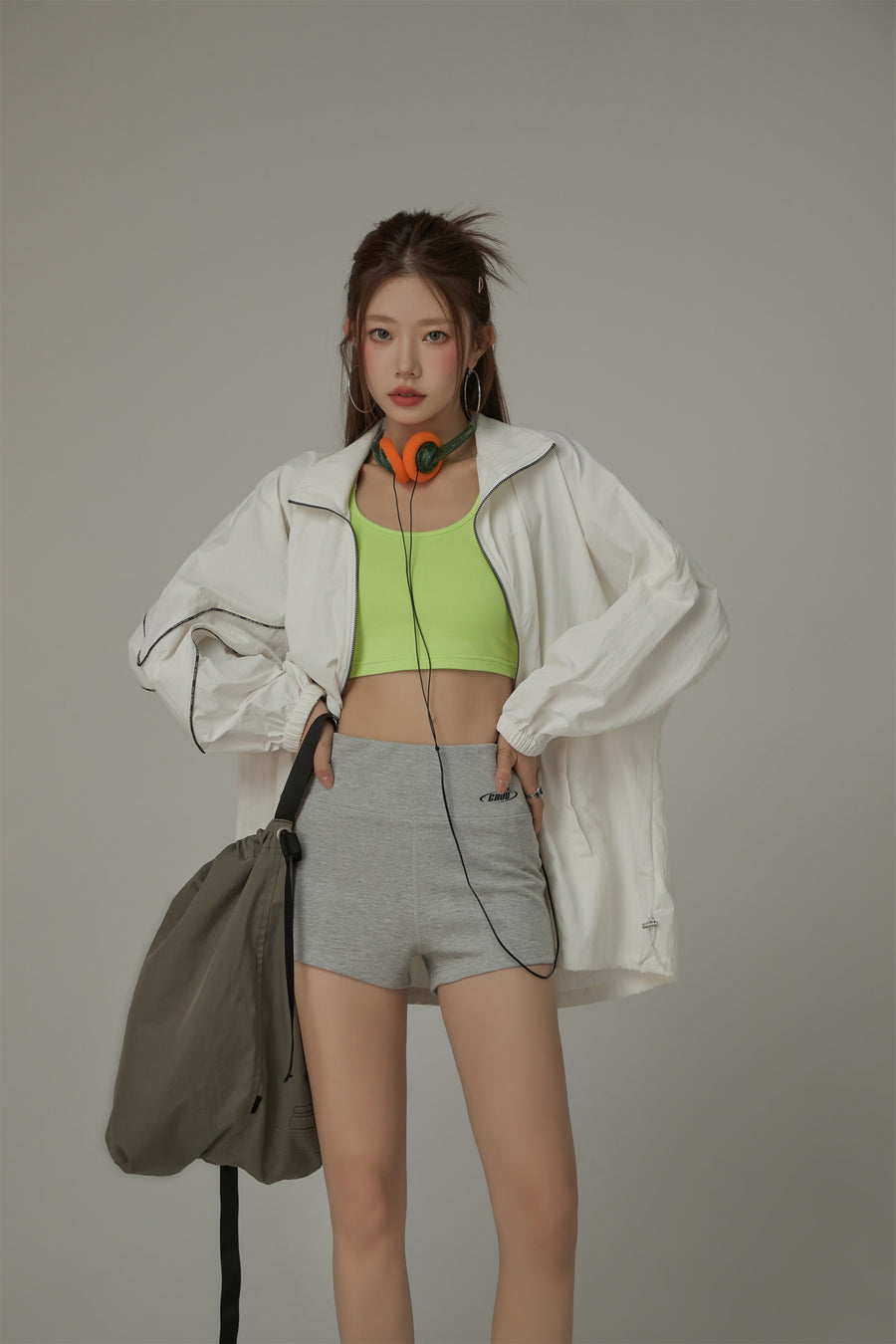 CHUU Slim Sporty Shorts