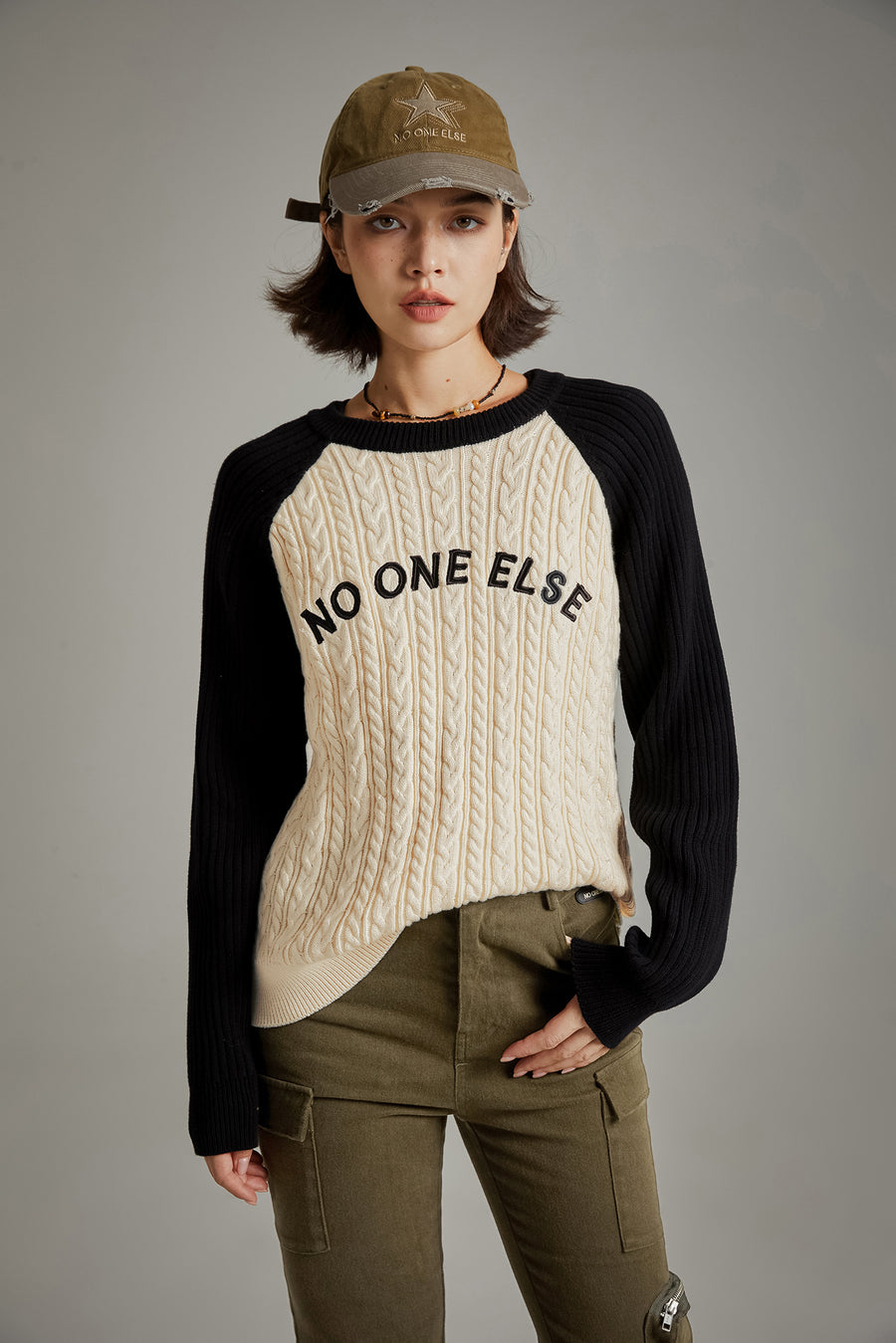 CHUU Logo Raglan Color Combination Knit Sweater