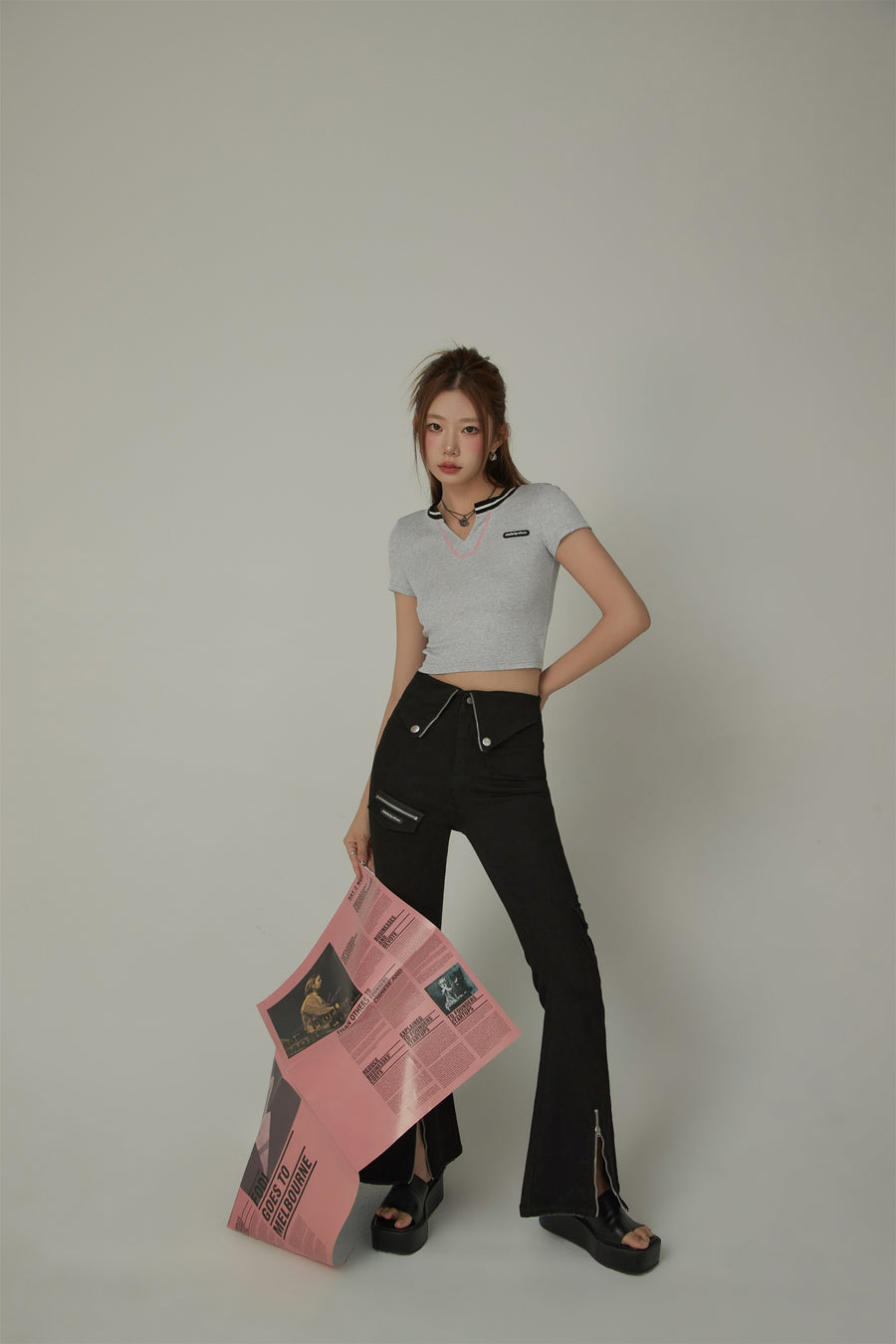 CHUU Open Collar Slim T-Shirt