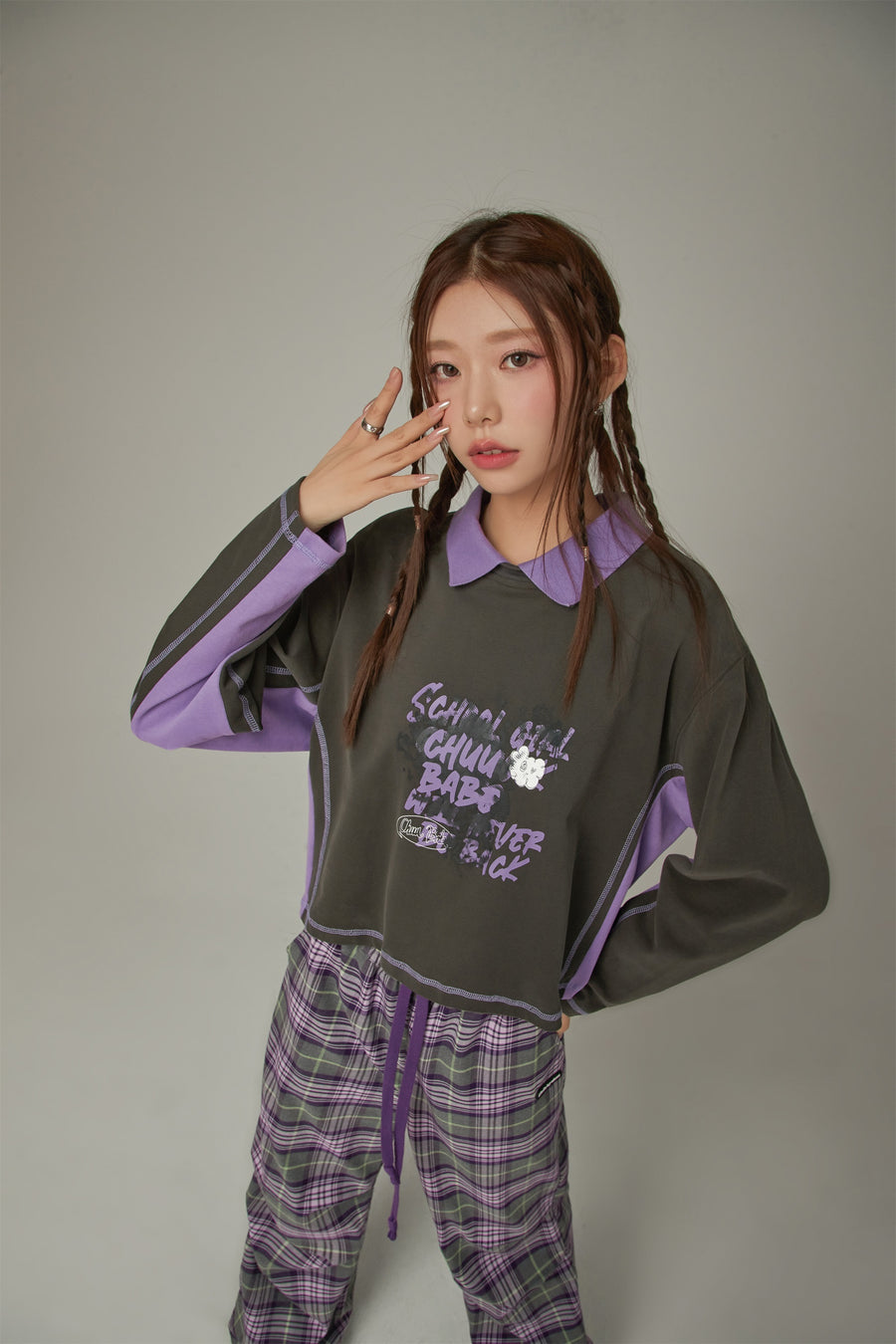 CHUU Colo Lettering Stitched Boxy T-Shirt