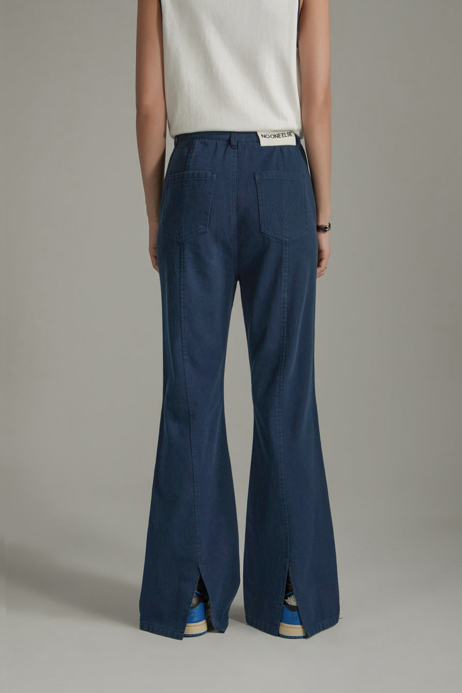 CHUU Color Slit Bootcut Pants