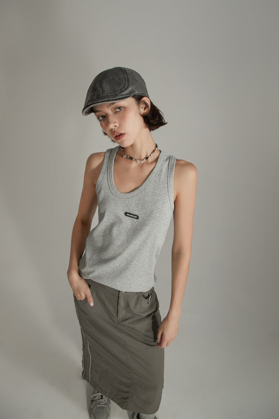 CHUU Basic Simple Sleeveless T-Shirt