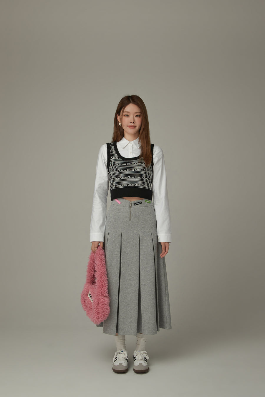 CHUU Logo Lettering Knit Sleeveless Top